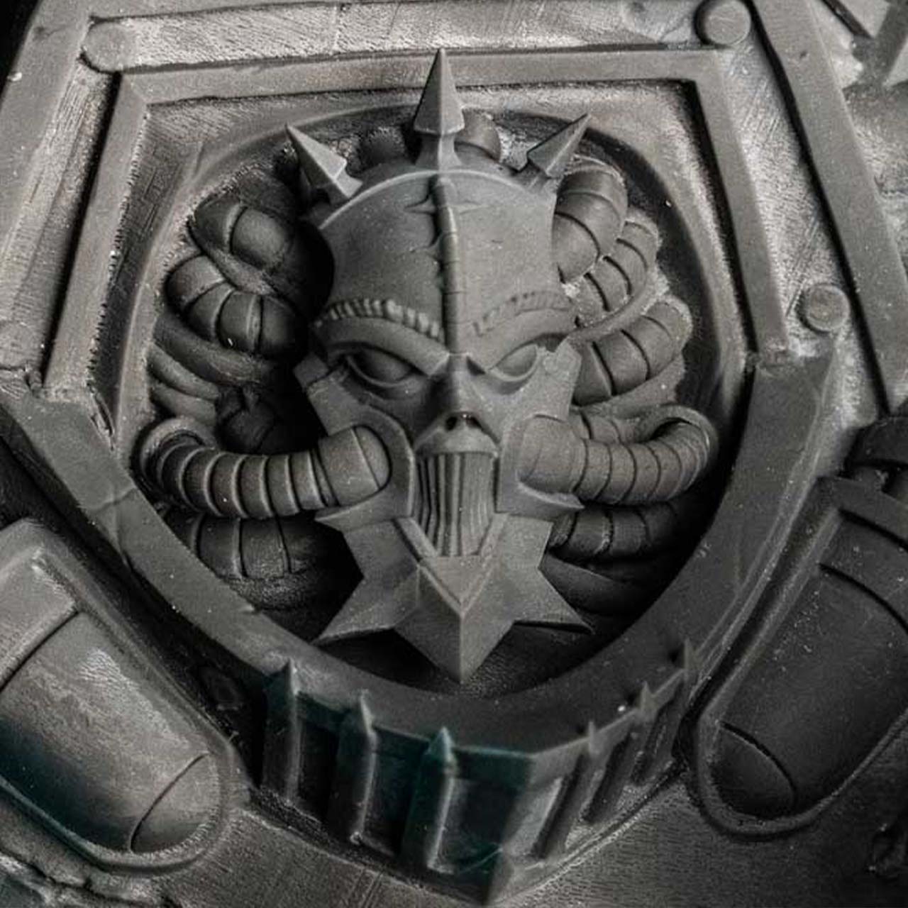 Peter Turbo - TITANIC SCALE - 1 of 10