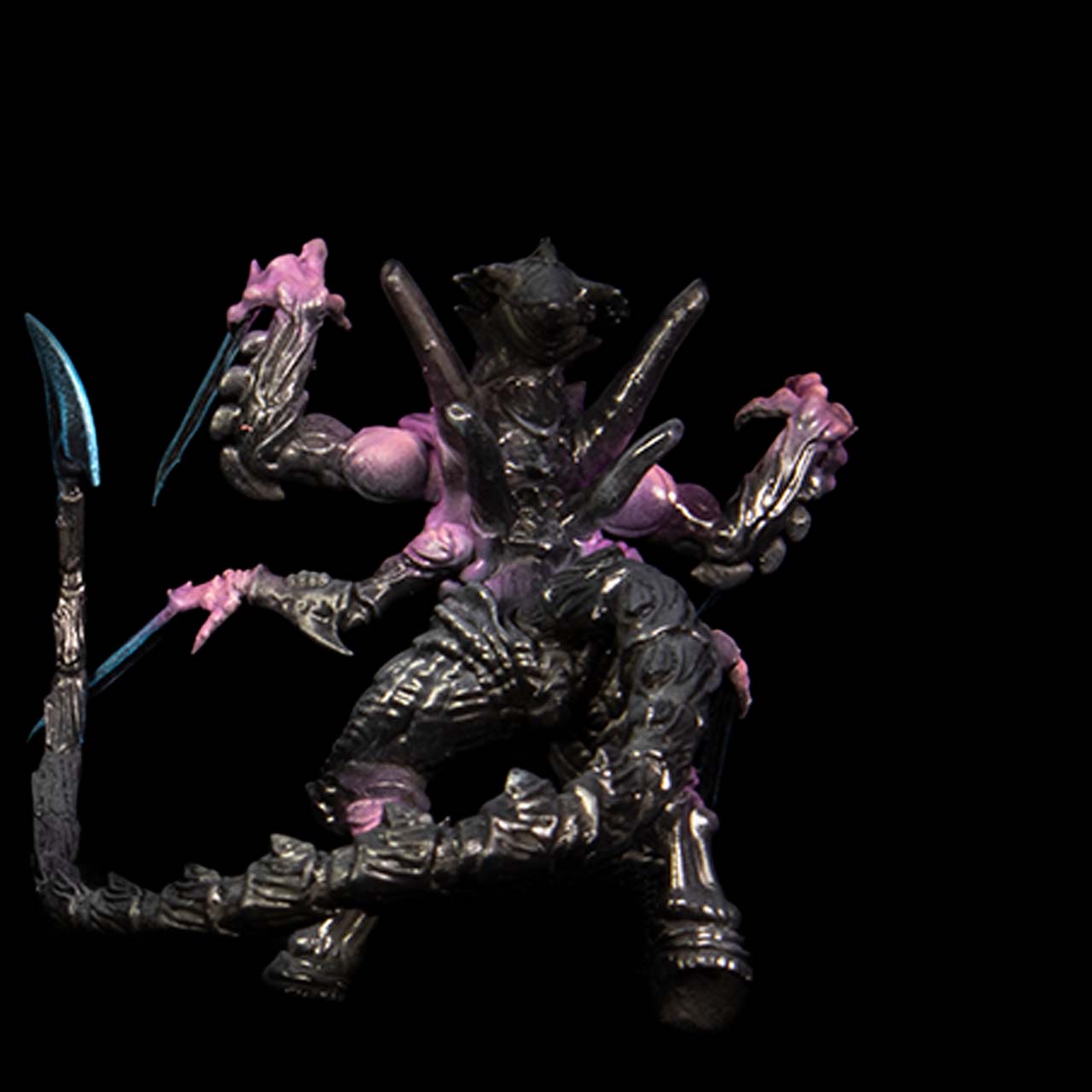 Xenonid Warrior - Pose 2