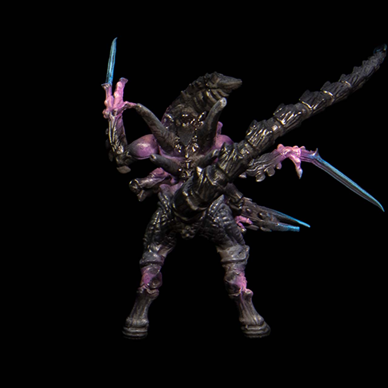 Xenonid Warrior - Pose 3